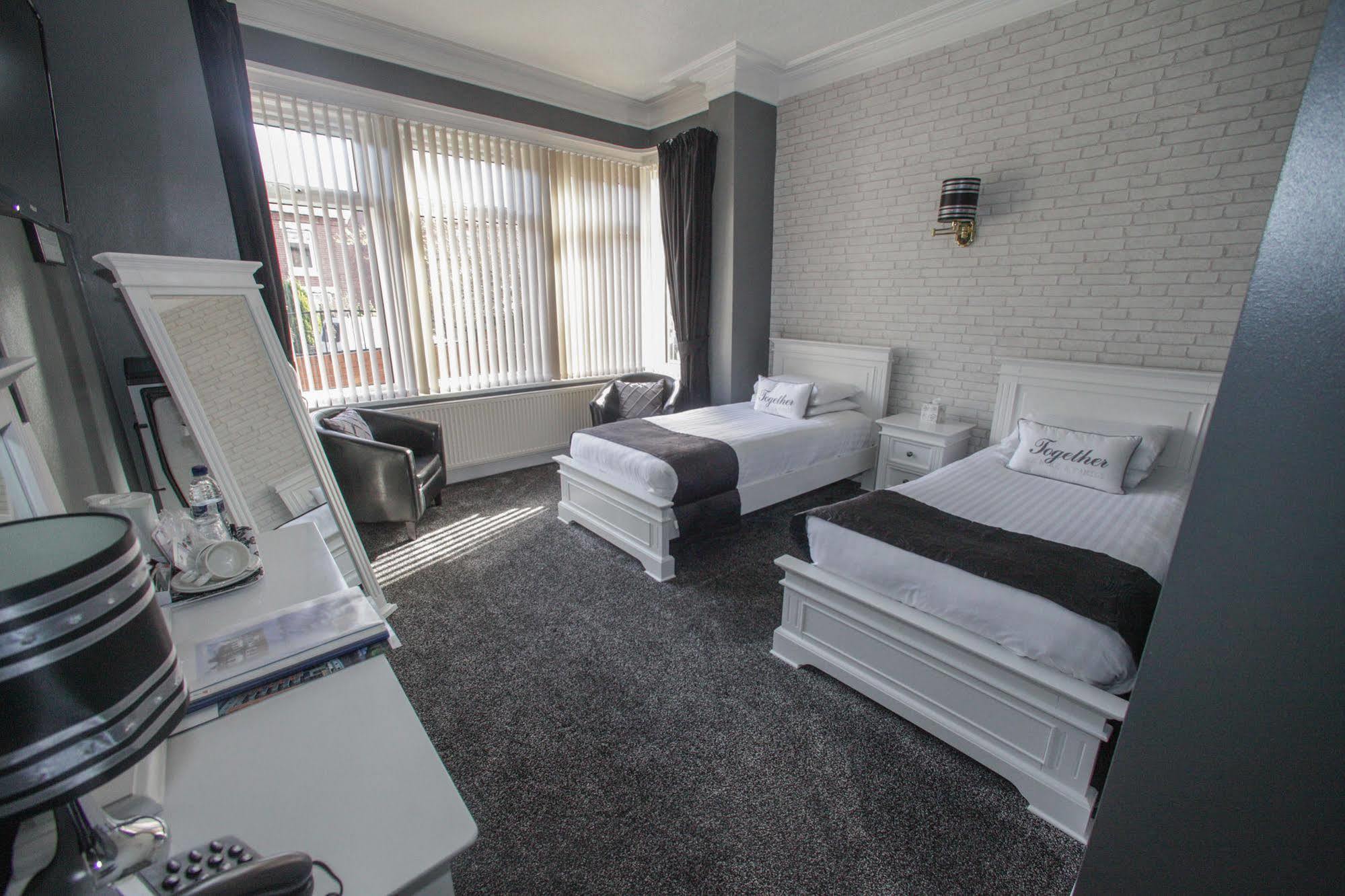 Tower House Executive Guest House Pontefract Buitenkant foto